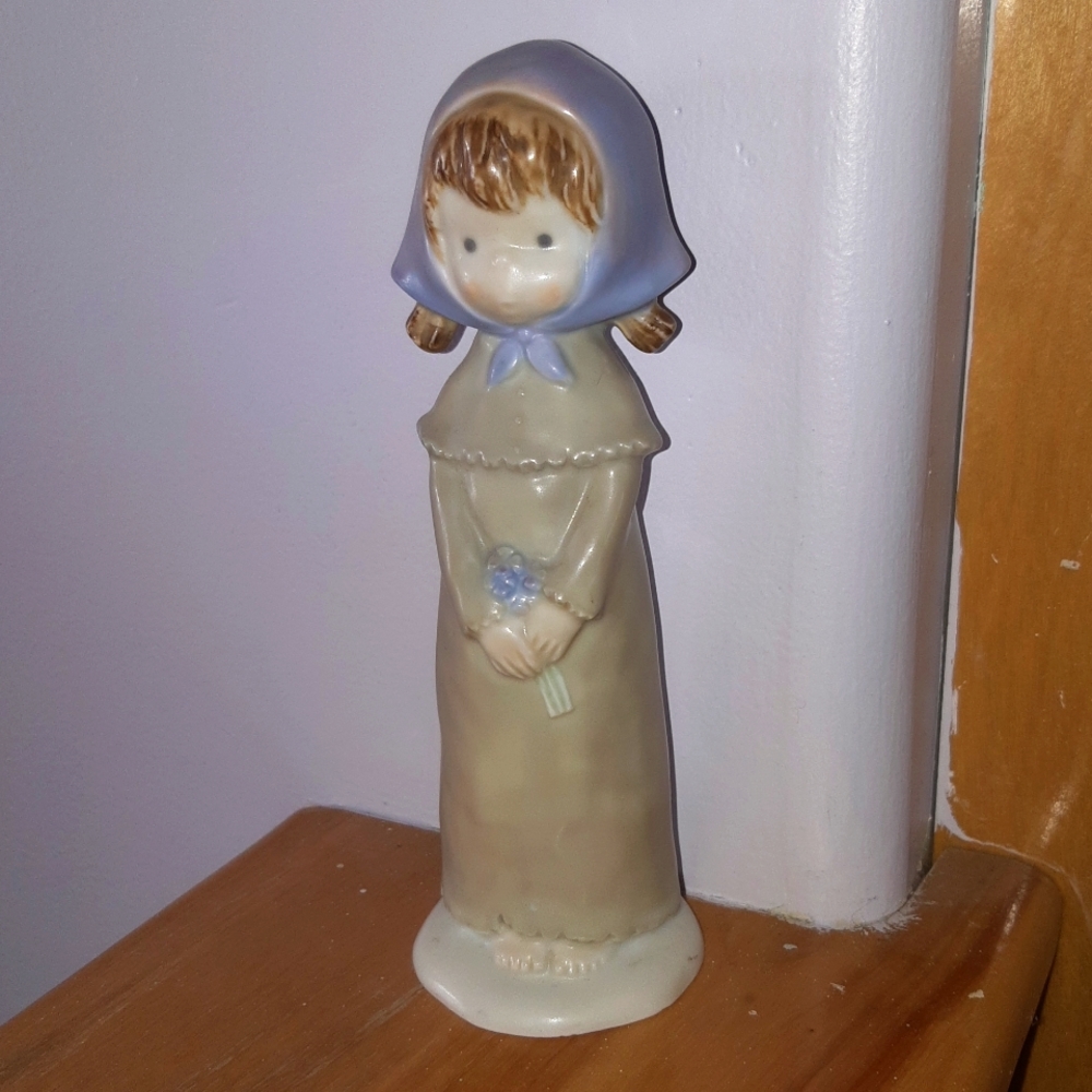 KINKA Enesco figurine. 1988